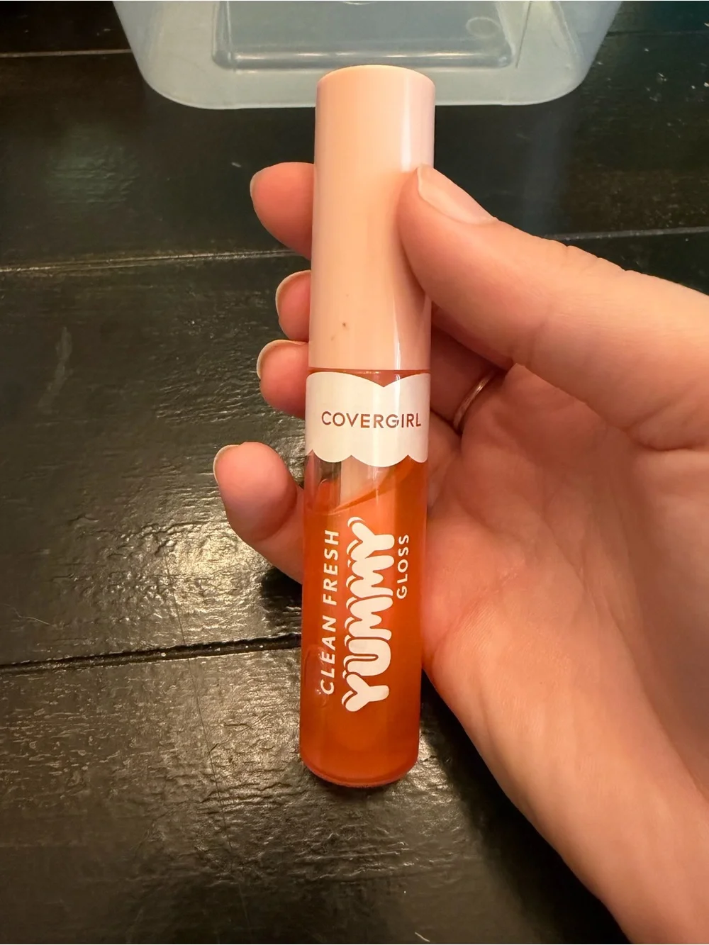 NWT COVERGIRL Clean Fresh Yummy Gloss Lip Gloss — 550 My Main Squeeze (Coral)